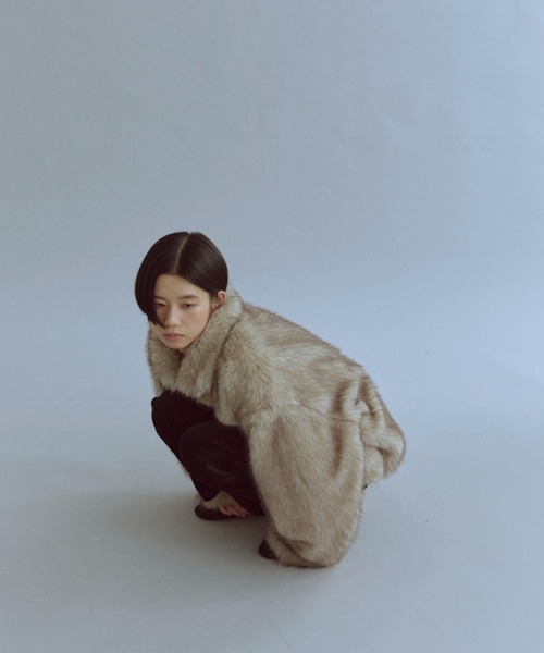 EN NEUME(エンノイム)の「Faux Fur Jacket(その他アウター・レディース・ベージュ/ブラウン/キャメル・FREE)」の22枚目の写真