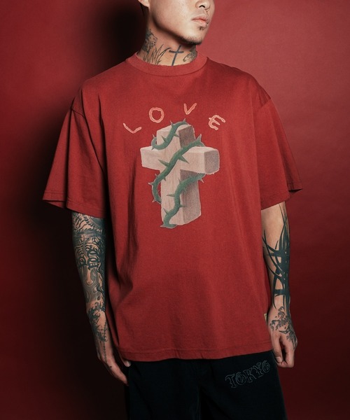 Subciety(サブサエティ)の「Thorn cross tee(Tシャツ/カットソー・メンズ・ブラック/ホワイト/バーガンディー・SMALL/MEDIUM/LARGE/X-LARGE)」の3枚目の写真