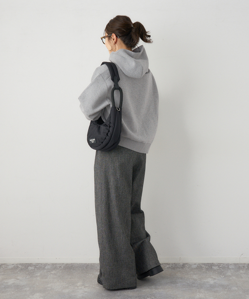 JOURNAL STANDARD（ジャーナルスタンダード）の「CTダンボールフードプルオーバー（パーカー・レディース・グレー/ブラック・FREE）」の11枚目の写真