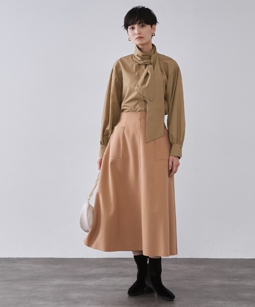 OPAQUE.CLIP(オペークドットクリップ)の「ボウタイブラウス【洗濯機OK】(シャツ/ブラウス・レディース・ネイビー/ダークブラウン/ホワイト・38/40/42)」の9枚目の写真