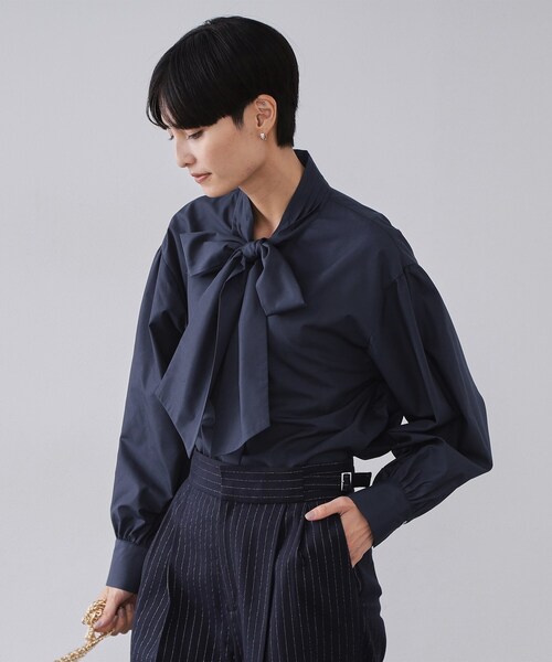 OPAQUE.CLIP(オペークドットクリップ)の「ボウタイブラウス【洗濯機OK】(シャツ/ブラウス・レディース・ネイビー/ダークブラウン/ホワイト・38/40/42)」の12枚目の写真