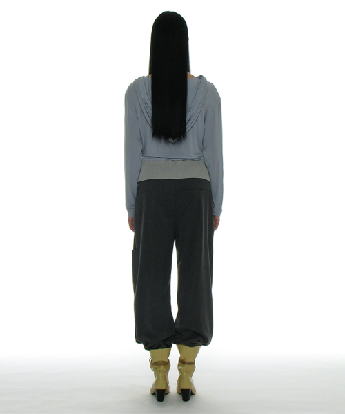 PARTIMENTO WOMEN（パルティメントウィメン）の「ドローストリングラウンドスラックス_グレー（スラックス・レディース・その他・SMALL/MEDIUM）」の3枚目の写真