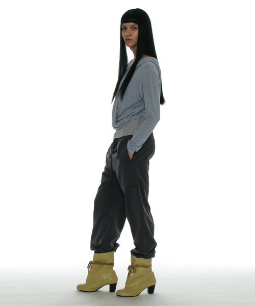 PARTIMENTO WOMEN（パルティメントウィメン）の「ドローストリングラウンドスラックス_グレー（スラックス・レディース・その他・SMALL/MEDIUM）」の8枚目の写真