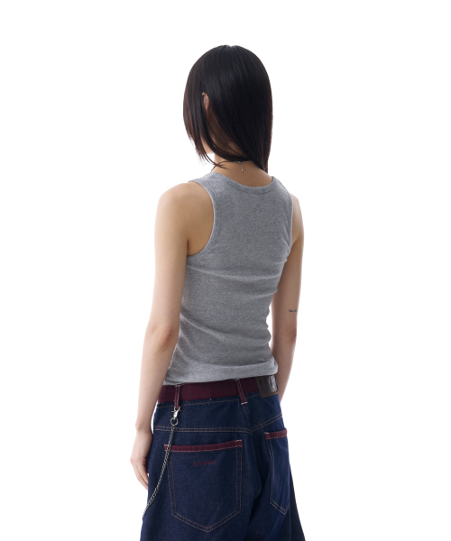 AAKAM(アーカム)の「Rhinestone Slit Sleeveless (Gray)(Tシャツ/カットソー・レディース・その他・2/1)」の7枚目の写真