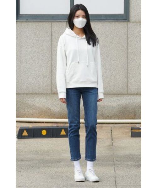 MUSINSA STANDARD WOMAN(ムシンサスタンダードウーマン)の「レディーススリムストレートデニムパンツ【ミディアムインディゴ】(デニムパンツ・レディース・その他・29/30/24/25/26/27/28)」の11枚目の写真
