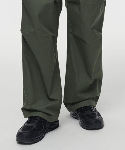 MUSINSA STANDARD（ムシンサスタンダード）の「コットンパラシュートパンツ [カーキ]（その他パンツ・メンズ・その他・40/38/42/36/34/32/30/31/33/26/27/28/29）」の9枚目の写真
