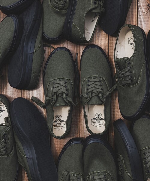 Sperry Top-Sider(スペリートップサイダー)の「【ビームスの百名品】【別注】SPERRY TOP-SIDER / MIL CVO(スニーカー・メンズ・ブラウン/ホワイト/ネイビー/インディゴブルー/オリーブ・7.5inch/8inch/8.5inch/9inch/9.5inch/10inch/10.5inch/11inch/12inch/13inch/7inch)」の4枚目の写真