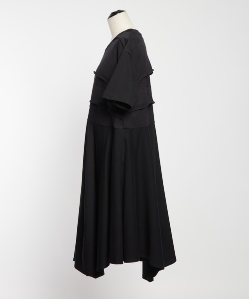 gomme（ゴム）の「アシメパネルカットワンピース（ワンピース・レディース・ブラック・MEDIUM）」の8枚目の写真