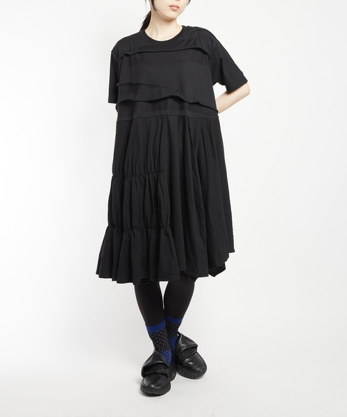 gomme（ゴム）の「アシメパネルカットワンピース（ワンピース・レディース・ブラック・MEDIUM）」の17枚目の写真