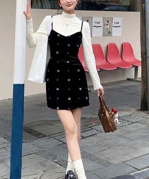 gossip!ロサンゼルス(ゴシップロサンゼルス)の「ベロアキャミソールワンピース リボンベルト付き(ワンピース・レディース・ブラック・S/M)」の14枚目の写真