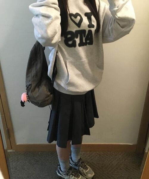 ITZAVIBE(イッザバイブ)の「I LOVE CATS HOODIE(パーカー・レディース・その他・MEDIUM/LARGE)」の4枚目の写真