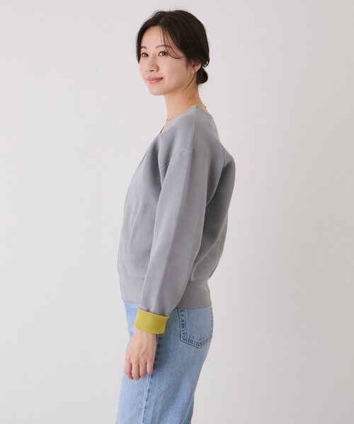 Jayro(ジャイロ)の「Vネックニットプルオーバー(ニット/セーター・レディース・ブラック/グレー/オフホワイト・M)」の10枚目の写真