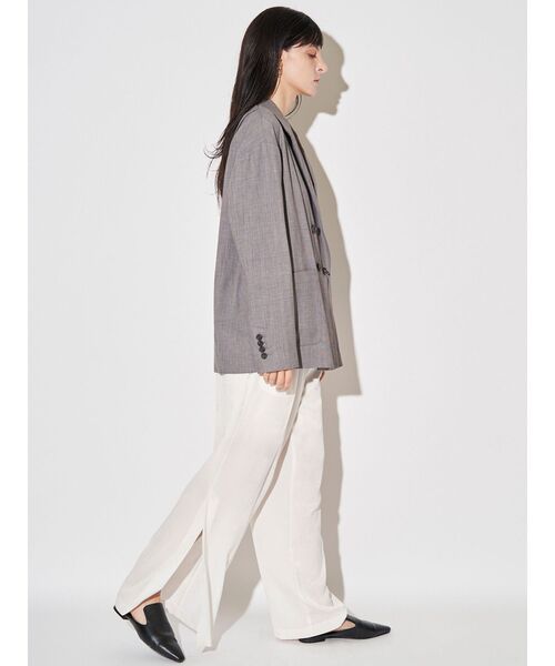 ELENDEEK（エレンディーク）の「サテンリラックスパンツ（その他パンツ・レディース・オフホワイト/ブラック/キャメル・FREE）」の7枚目の写真