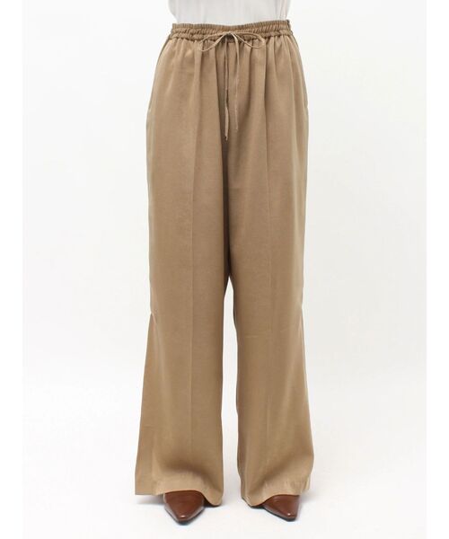 ELENDEEK（エレンディーク）の「サテンリラックスパンツ（その他パンツ・レディース・オフホワイト/ブラック/キャメル・FREE）」の15枚目の写真