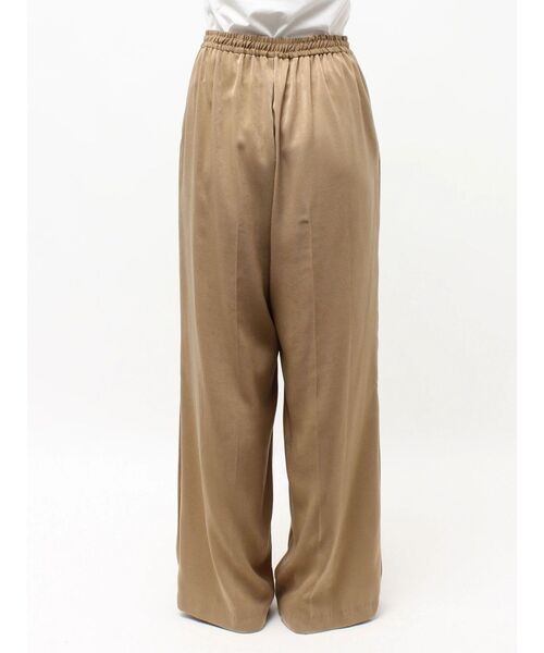 ELENDEEK（エレンディーク）の「サテンリラックスパンツ（その他パンツ・レディース・オフホワイト/ブラック/キャメル・FREE）」の17枚目の写真