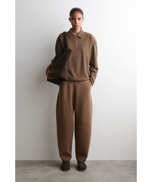 COS バレルレッグパンツ 新品タグ付き ダークブラウン EUR38 メリノウールバレルレッグパンツ（その他パンツ）｜COS（コス）の