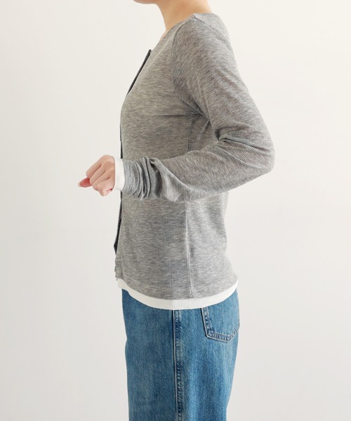 andme(アンドミー)の「【新色追加】バイカラー・ヘンリーネック長袖シアートップス(Tシャツ/カットソー・レディース・グレー系/ピンク系/イエロー系/ブラック系/ピンク系その他/ブラウン系・FREE)」の8枚目の写真