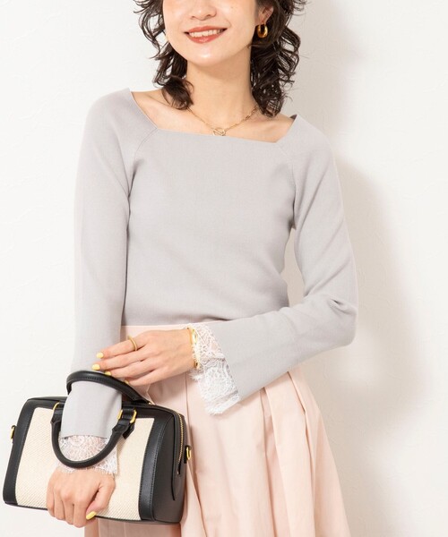NOLLEY’S Sophi(ノーリーズソフィ)の「《手洗い可能》袖口レース取り外し可総針スクエアネックプルオーバー(ニット/セーター・レディース・ダークネイビー/ホワイト/ライトグレー・38)」の2枚目の写真