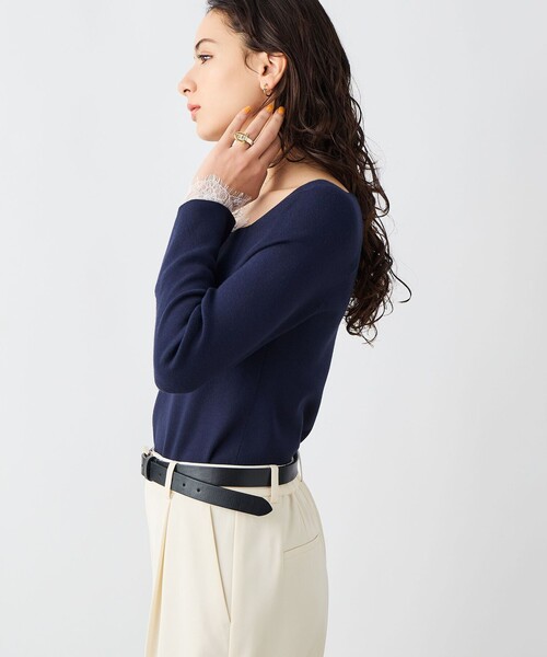 NOLLEY’S Sophi（ノーリーズソフィ）の「《手洗い可能》袖口レース取り外し可総針スクエアネックプルオーバー（ニット/セーター・レディース・ダークネイビー/ホワイト・38）」の16枚目の写真