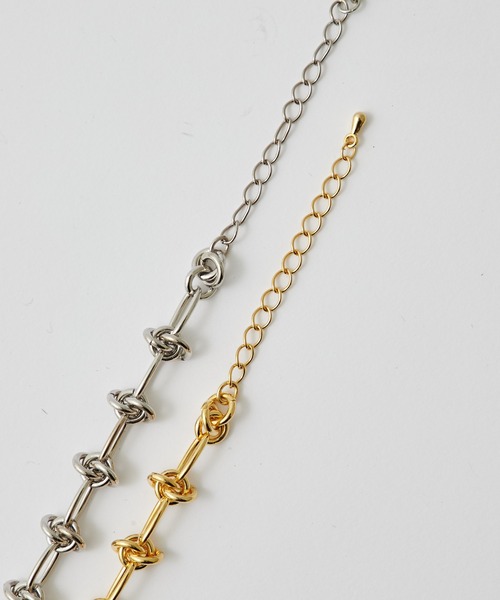 Lui's（ルイス）の「ノットチェーンネックレス（ネックレス・レディース・ゴールド/シルバー・FREE）」の6枚目の写真