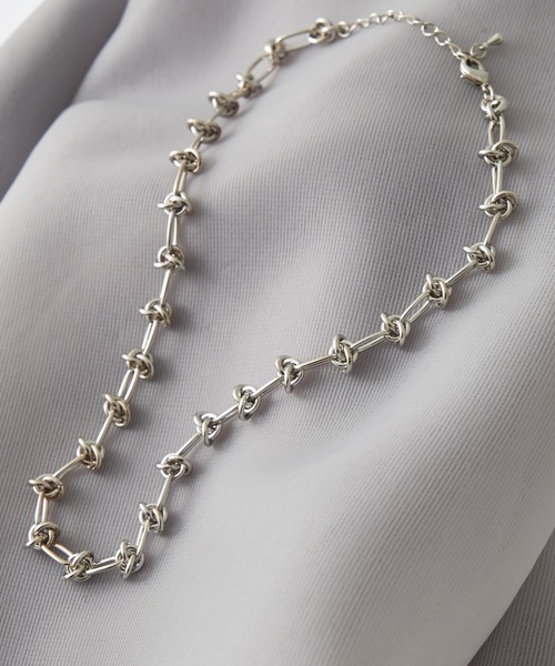 Lui's（ルイス）の「ノットチェーンネックレス（ネックレス・レディース・ゴールド/シルバー・FREE）」の14枚目の写真