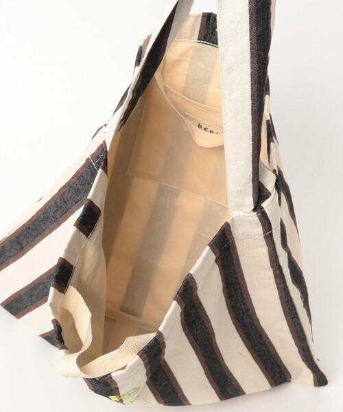 beej（ビージ）の「【別注】beej / 刺繍 ストライプ トート バッグ（トートバッグ・レディース・オレンジ/ブラック・ONE SIZE）」の10枚目の写真