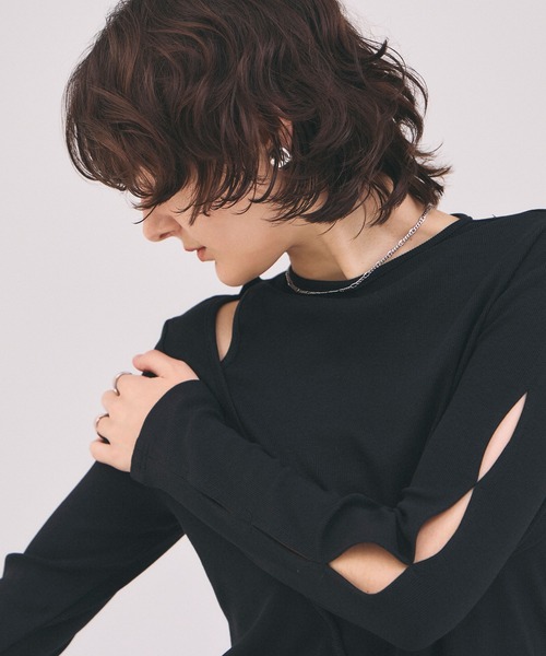 ARVELLIA（アルベリア）の「CUTTING TOPS（Tシャツ/カットソー・レディース・ブラック/ホワイト・M）」の5枚目の写真