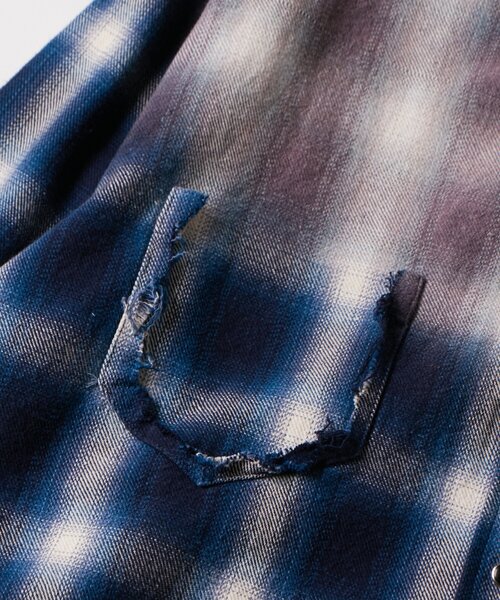 WHO'S WHO gallery（フーズフーギャラリー）の「【FromVintage】ダメージチェックシャツ（シャツ/ブラウス・メンズ・ブラック/ブルー・FREE）」の4枚目の写真