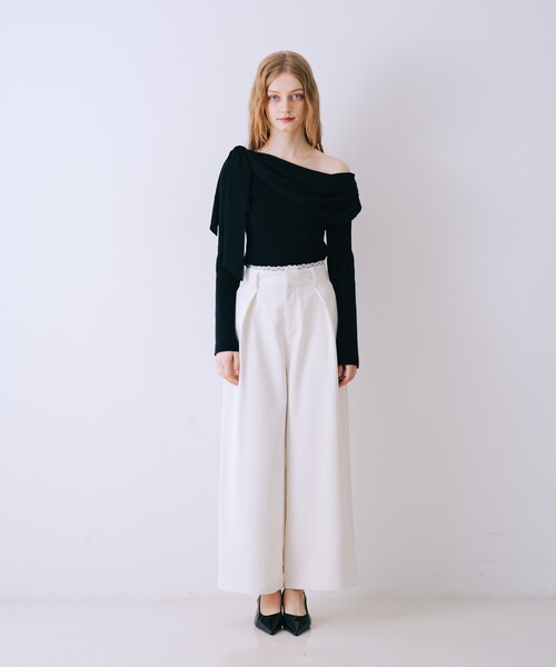 SELFIST（セルフィスト）の「ワンショルダーリボン付きニット　オフショル 2WAY 冬服（ニット/セーター・レディース・ブラック/オフホワイト/ブラック系その他・フリー）」の18枚目の写真