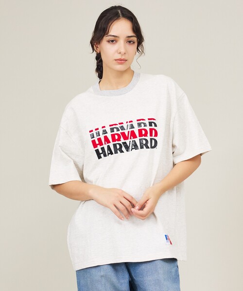 Russell Athletic(ラッセルアスレティック)の「【RUSSELL ATHLETIC / ラッセル アスレティック】University /Harvard/YALE/カレッジロゴ・ユニセックス(Tシャツ/カットソー・メンズ・エンジ/ネイビー/ホワイト系その他/ホワイト系その他2・M/L)」の3枚目の写真