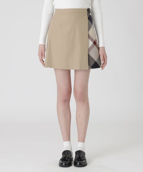 BLUE LABEL CRESTBRIDGE（ブルーレーベルクレストブリッジ）の「シャルマンストレッチツイルキュロット（その他パンツ・レディース・ベージュ系その他/ダークネイビー・38/36）」の2枚目の写真