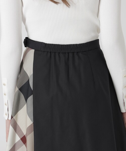 BLUE LABEL CRESTBRIDGE（ブルーレーベルクレストブリッジ）の「シャルマンストレッチツイルキュロット（その他パンツ・レディース・ベージュ系その他/ダークネイビー・38/36）」の7枚目の写真