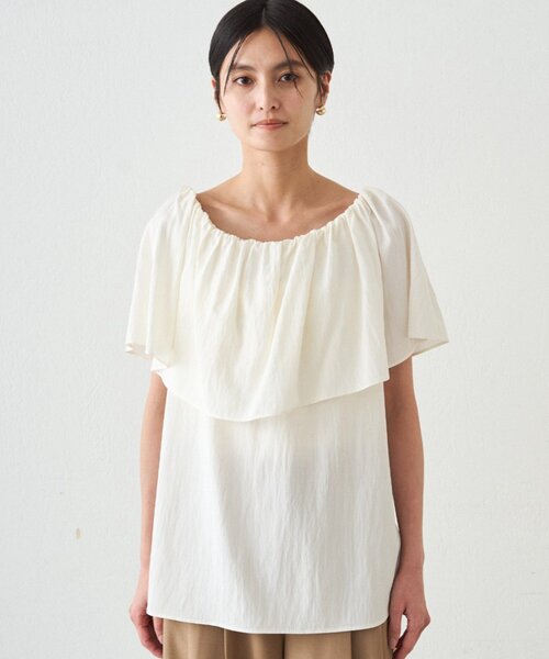 LOUNGEDRESS（ラウンジドレス）の「フリルオフショルブラウス（シャツ/ブラウス・レディース・ブラック/ベージュ/オフホワイト・FREE）」の10枚目の写真