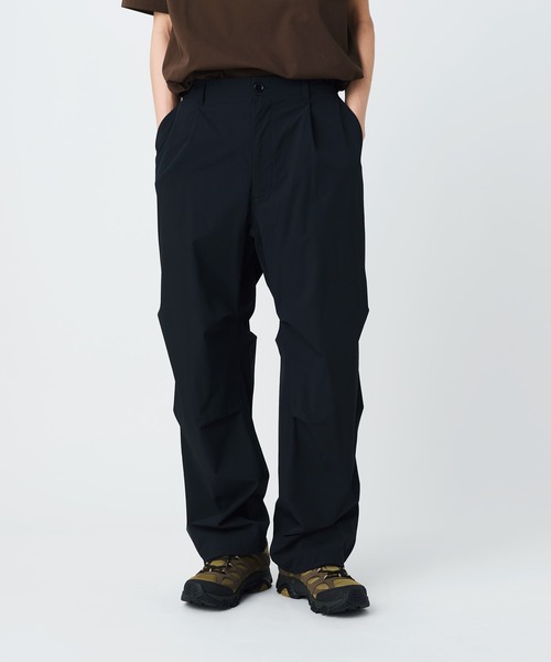 Snow Peak(スノーピーク)の「Snow Peak / Water-Repellent Stretch Trousers 撥水 ストレッチパンツ(スラックス・メンズ・チャコール/ブラック/グレイッシュベージュ・S/M/L/XL)」の2枚目の写真