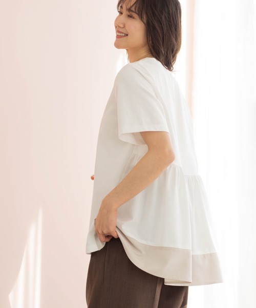 SHOO・LA・RUE(シューラルー)の「バックギャザーペプラムTシャツ(Tシャツ/カットソー・レディース・ベージュ系4/ブラック/ホワイト系5・00)」の5枚目の写真