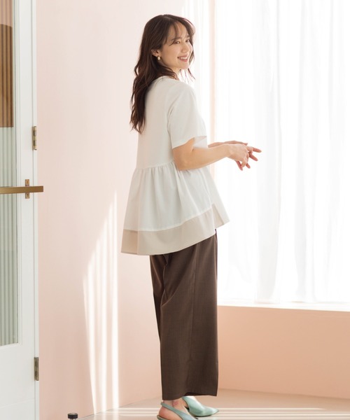 SHOO・LA・RUE(シューラルー)の「バックギャザーペプラムTシャツ(Tシャツ/カットソー・レディース・ベージュ系4/ブラック/ホワイト系5・00)」の9枚目の写真