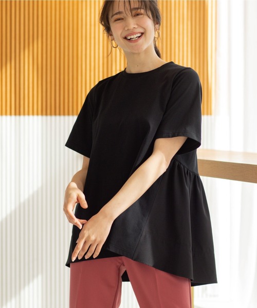 SHOO・LA・RUE(シューラルー)の「バックギャザーペプラムTシャツ(Tシャツ/カットソー・レディース・ベージュ系4/ブラック/ホワイト系5・00)」の11枚目の写真