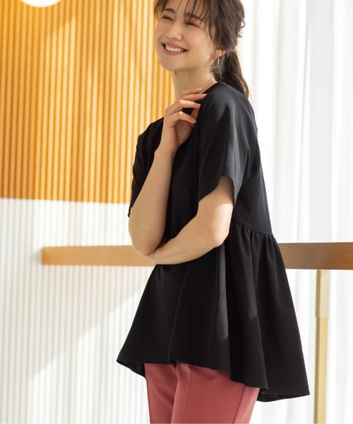 SHOO・LA・RUE(シューラルー)の「バックギャザーペプラムTシャツ(Tシャツ/カットソー・レディース・ベージュ系4/ブラック/ホワイト系5・00)」の12枚目の写真