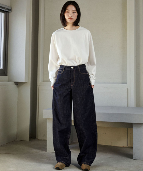 MALOUPE（マロップ）の「9156 カーブドバレルデニムパンツ (ダークインディゴ)（デニムパンツ・レディース・その他・26/28/30）」の2枚目の写真