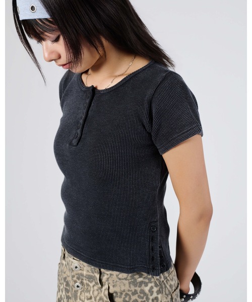 sedacle girl（セダクルガール）の「アソートサーマルヘンリーミニT（Tシャツ/カットソー・レディース・チャコールグレー/レオパード/カーキ/ネイビー・MEDIUM/SMALL）」の12枚目の写真