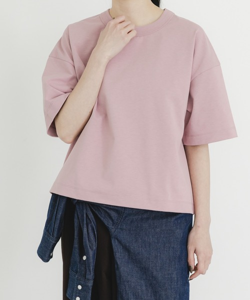 EKAL(エカル)の「DRY OUT SHORT LENGTH T-SHIRTS(Tシャツ/カットソー・レディース・ホワイト/ピンク/アイボリー/チャコールグレー・ONE)」の4枚目の写真