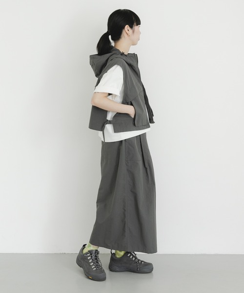 EKAL(エカル)の「DRY OUT SHORT LENGTH T-SHIRTS(Tシャツ/カットソー・レディース・ホワイト/ピンク/アイボリー/チャコールグレー・ONE)」の11枚目の写真