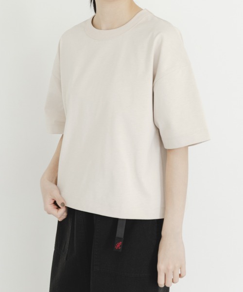 EKAL(エカル)の「DRY OUT SHORT LENGTH T-SHIRTS(Tシャツ/カットソー・レディース・ホワイト/ピンク/アイボリー/チャコールグレー・ONE)」の20枚目の写真