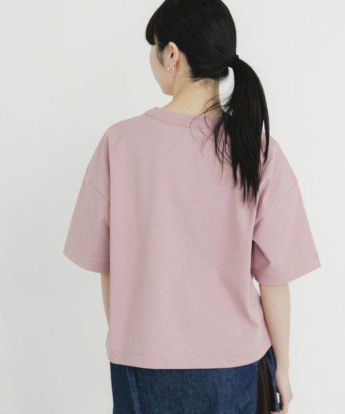 EKAL(エカル)の「DRY OUT SHORT LENGTH T-SHIRTS(Tシャツ/カットソー・レディース・ホワイト/ピンク/アイボリー/チャコールグレー/ブラウン/ブラック・ONE)」の21枚目の写真