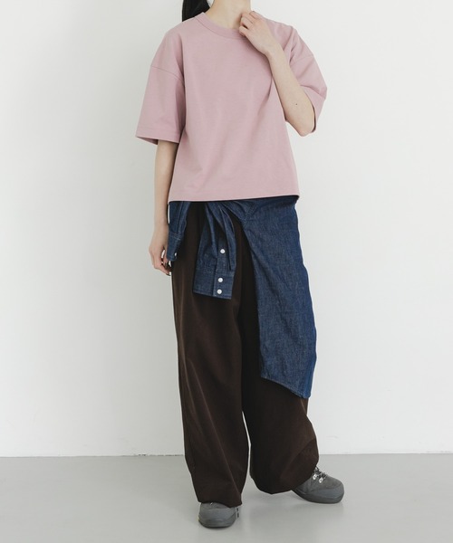EKAL(エカル)の「DRY OUT SHORT LENGTH T-SHIRTS(Tシャツ/カットソー・レディース・ホワイト/ピンク/アイボリー/チャコールグレー/ブラウン/ブラック・ONE)」の22枚目の写真