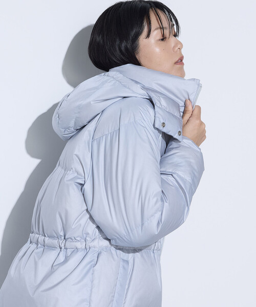 COMME CA(コムサ)の「〔 TALLサイズ 〕 ライトナイロンタフタ フード付きダウンコート(ダウンジャケット/コート・レディース・キャメル/チャコール・15号)」の11枚目の写真
