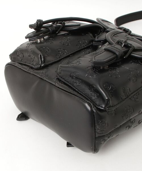 Guess(ゲス)の「LITZY 4G Debossed Back Pack(バックパック/リュック・レディース・ブラック・ONE SIZE)」の13枚目の写真
