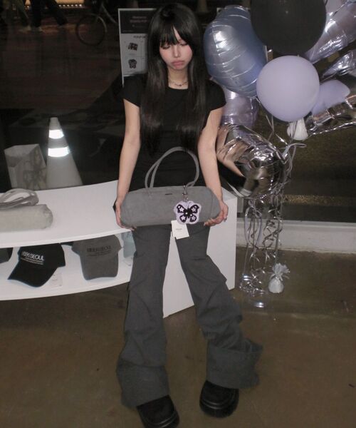 Miseki SEOUL(ミセキソウル)の「Twill baguette bag DUST GREY(ショルダーバッグ・レディース・その他・OS)」の7枚目の写真