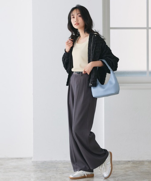 Pierrot（ピエロ）の「【TVスタイリスト りささんコラボアイテム】スクエアネック多機能リブタンクトップ（タンクトップ・レディース・杢グレー/モカ/キナリ・S/L/M）」の5枚目の写真