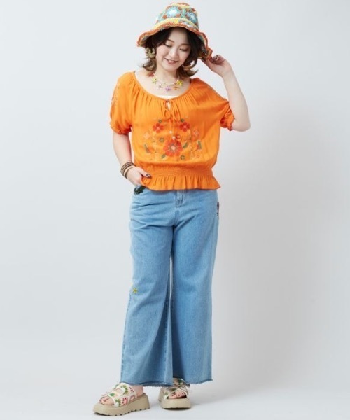 チャイハネ（チャイハネ）の「【チャイハネ】花刺繍クロスステッチトップス（その他トップス・レディース・オレンジ/ブルー/ホワイト・FREE）」の6枚目の写真